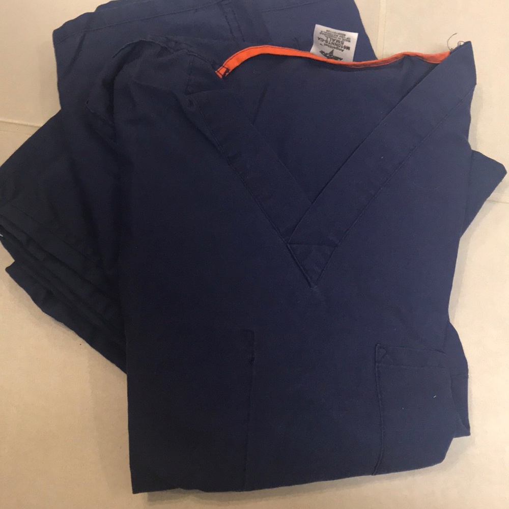 Navy blue Merdline unisex S scrubs